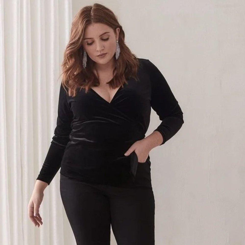 NWT - Addition Elle - Velvet Wrap Top (1X)